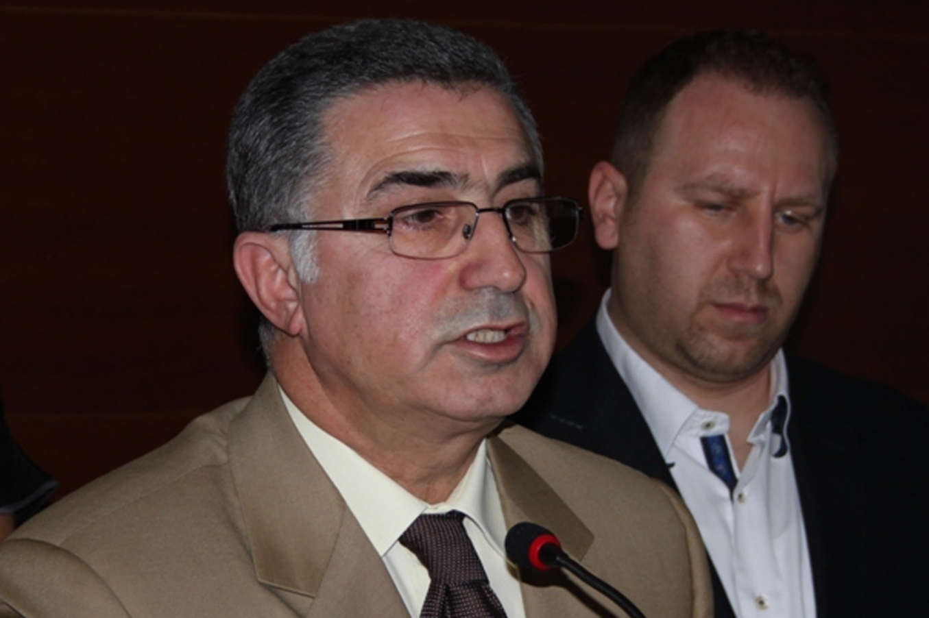 Adana Barosu dolandırıcılara karşı halkı uyardı. Adana Barosu dolandırıcılara karşı halkı uyardı.